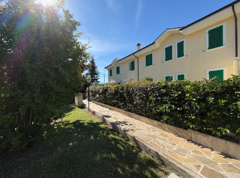 Cerco rustico Numana